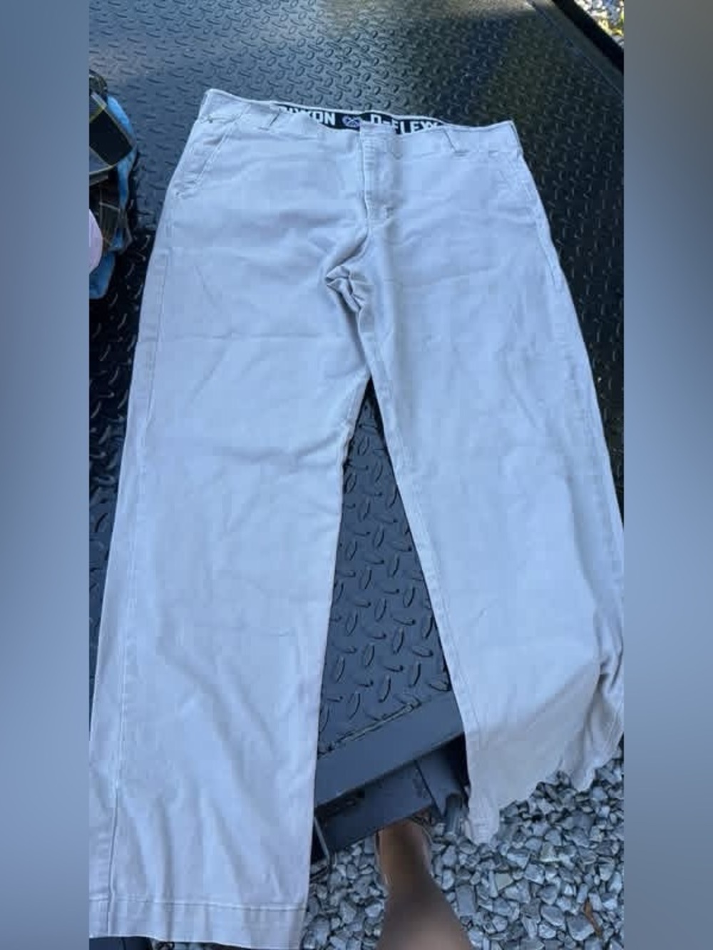 Men’s Dixxon 36x30 chino pants - Picture 2 of 2